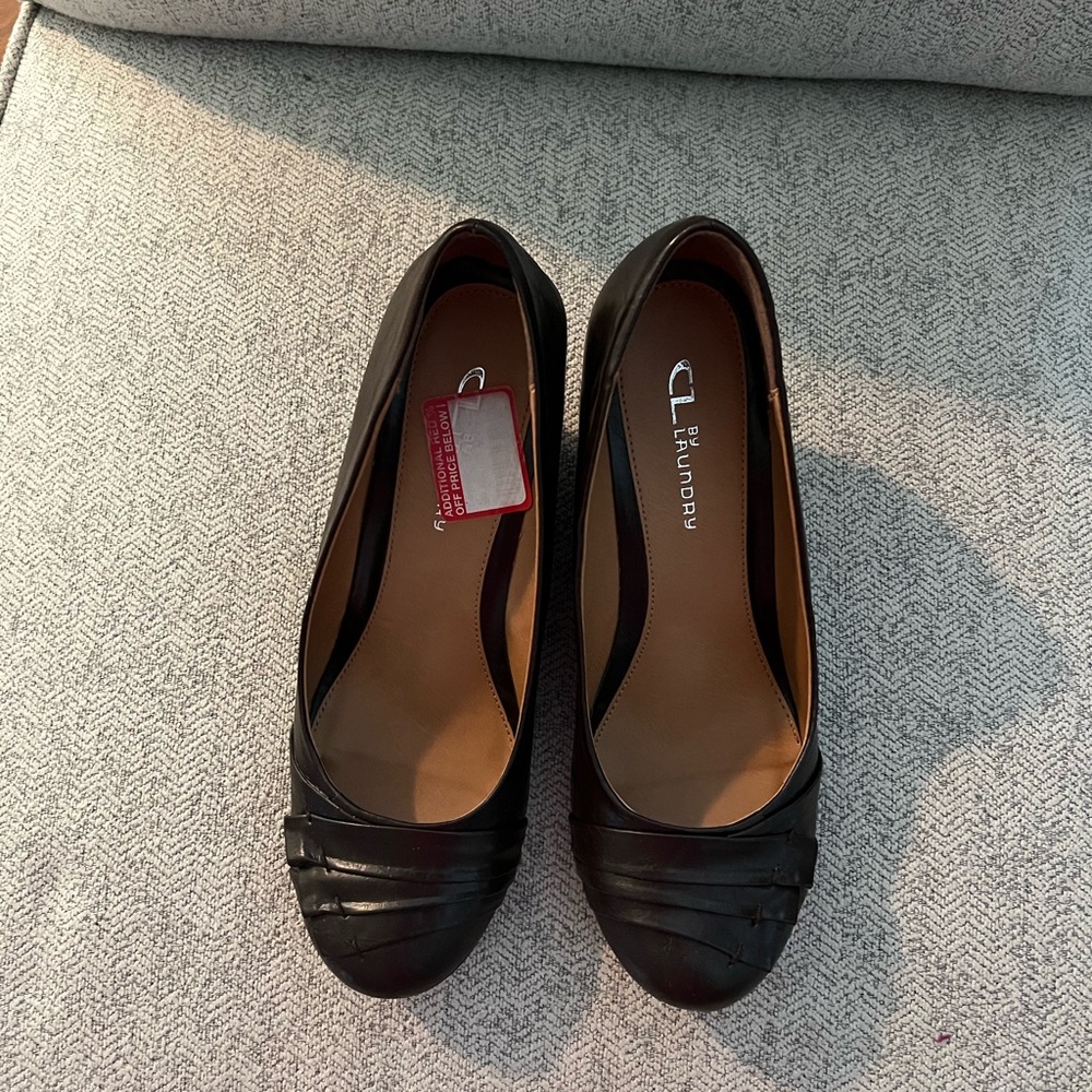 CL by Laundry Elegant Black Loafers